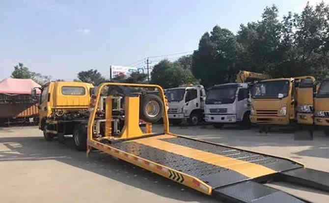 精河汽车中途维修案例